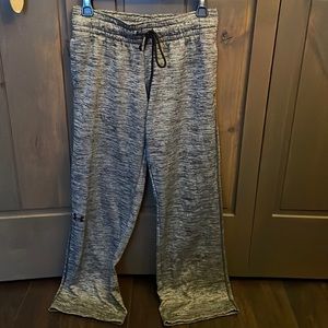 Small loose fit Under Armor sweatpants.